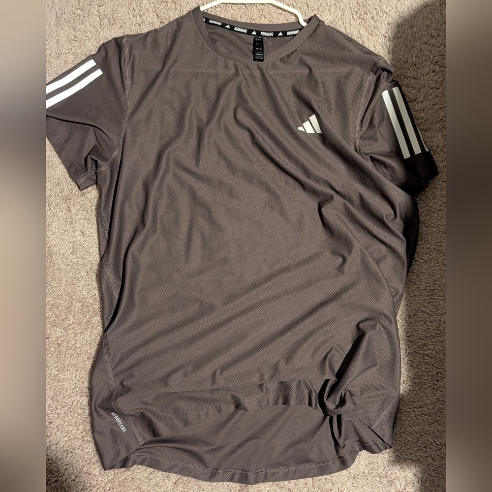 Adidas Men's Dark Gray Short Sleeve Tee Size L